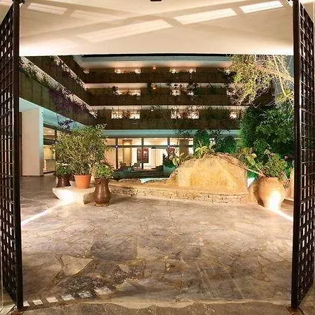 & Resort 5*